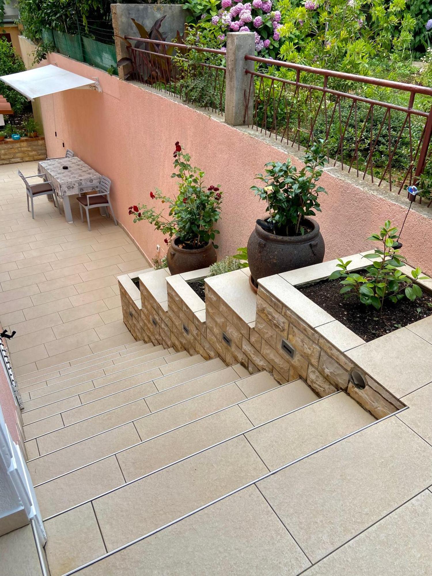 Apartments Leila Mali Losinj Exterior photo