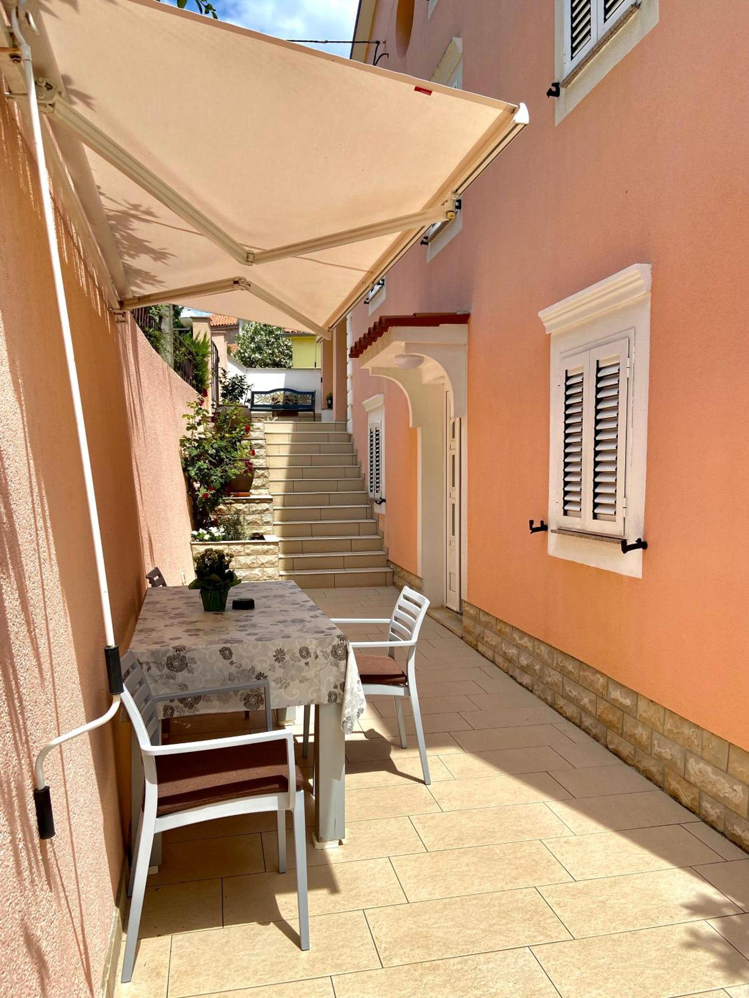Apartments Leila Mali Losinj Exterior photo